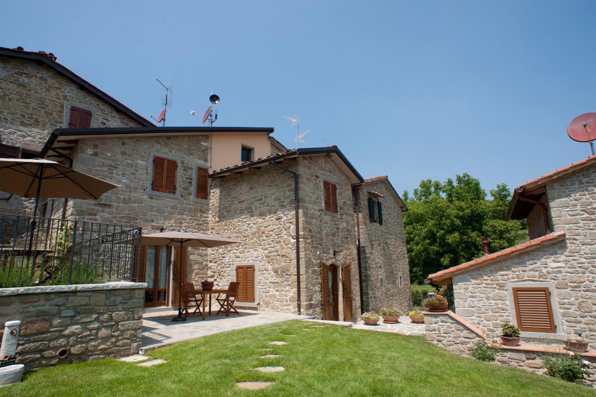 Podere Verdi Colline ポッピ エクステリア 写真